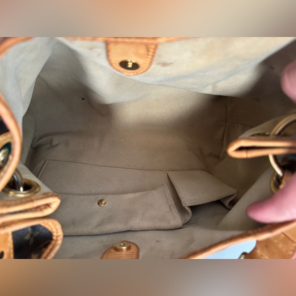 Louis Vuitton Galleria PM Monogram bag - Picture 7 of 10